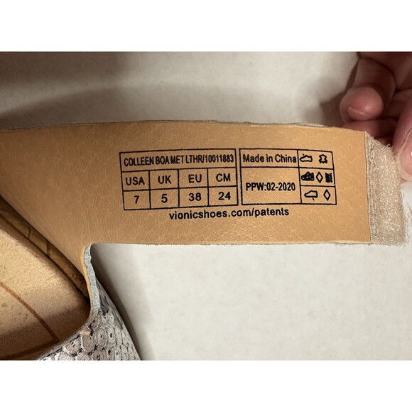 VIONIC WOMEN'S LEATHER SNAKE SKIN SANDALS US SZ 7 EU 38 - Picture 12 of 13